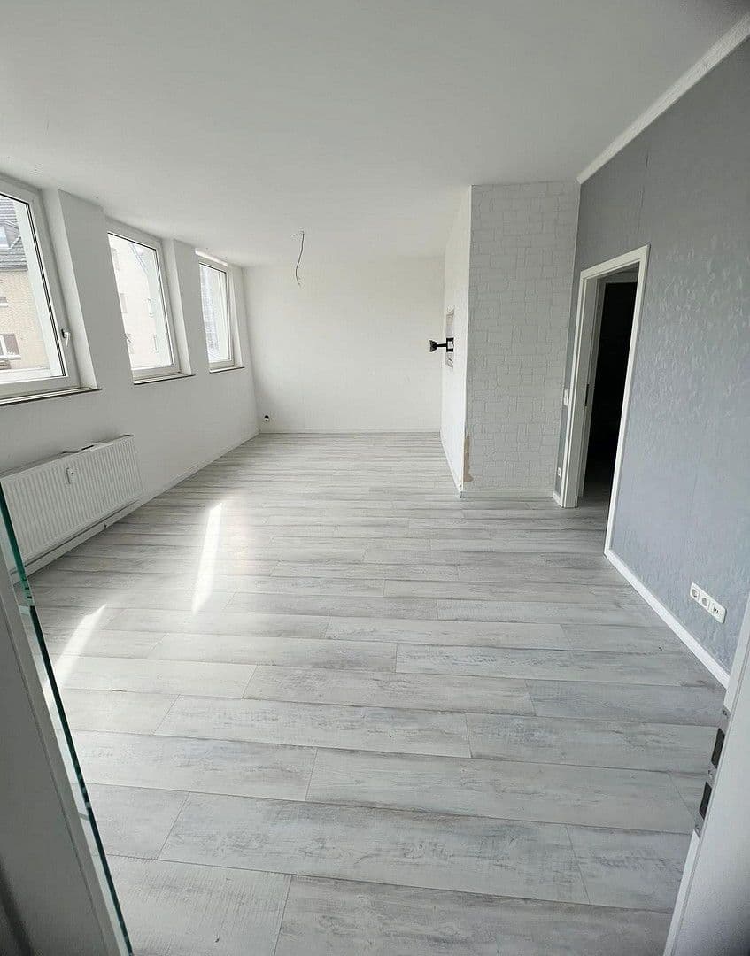 Prodej domu 1.296 m², pozemek 1.162 m², KONSTANTINPLATZ.5, Nordrhein-Westfalen - Mönchengladbach, Severní Porýní-Vestfálsko Prodej domu 1.296 m², pozemek 1.162 m², KONSTANTINPLATZ.5, Nordrhein-Westfalen - Mönchengladbach, Severní Porýní-Vestfálsko