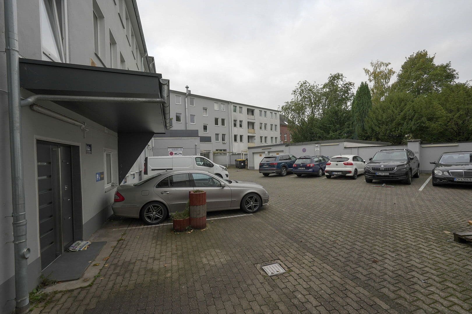 Prodej domu 1.296 m², pozemek 1.162 m², KONSTANTINPLATZ.5, Nordrhein-Westfalen - Mönchengladbach, Severní Porýní-Vestfálsko Prodej domu 1.296 m², pozemek 1.162 m², KONSTANTINPLATZ.5, Nordrhein-Westfalen - Mönchengladbach, Severní Porýní-Vestfálsko