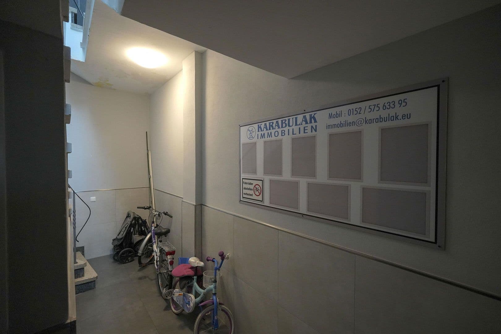 Prodej domu 1.296 m², pozemek 1.162 m², KONSTANTINPLATZ.5, Nordrhein-Westfalen - Mönchengladbach, Severní Porýní-Vestfálsko Prodej domu 1.296 m², pozemek 1.162 m², KONSTANTINPLATZ.5, Nordrhein-Westfalen - Mönchengladbach, Severní Porýní-Vestfálsko