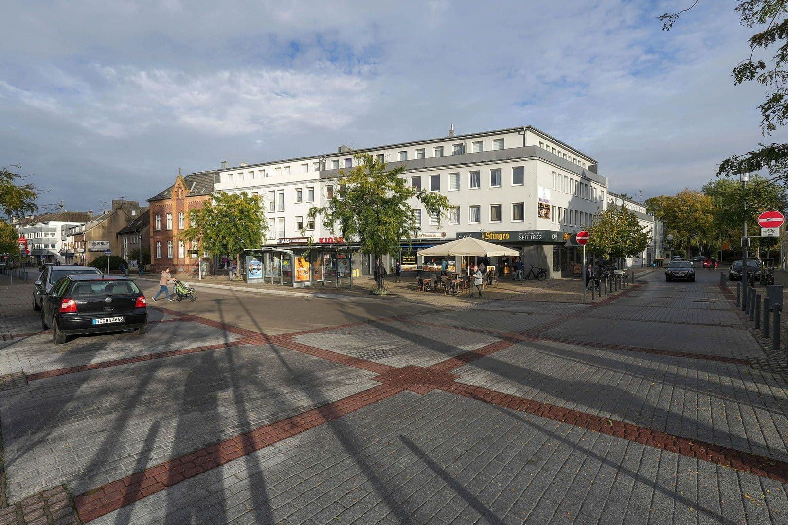 Prodej domu 1.296 m², pozemek 1.162 m², KONSTANTINPLATZ.5, Nordrhein-Westfalen - Mönchengladbach, Severní Porýní-Vestfálsko Prodej domu 1.296 m², pozemek 1.162 m², KONSTANTINPLATZ.5, Nordrhein-Westfalen - Mönchengladbach, Severní Porýní-Vestfálsko