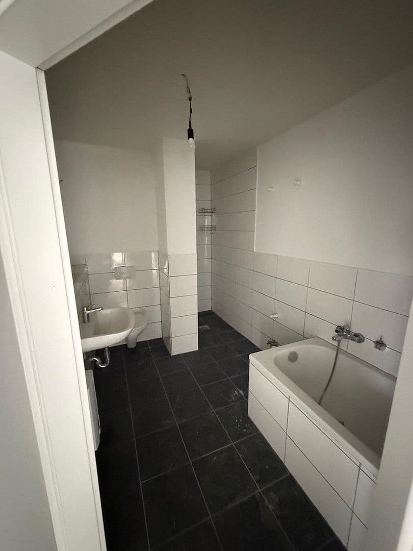 Prodej domu 1.296 m², pozemek 1.162 m², KONSTANTINPLATZ.5, Nordrhein-Westfalen - Mönchengladbach, Severní Porýní-Vestfálsko Prodej domu 1.296 m², pozemek 1.162 m², KONSTANTINPLATZ.5, Nordrhein-Westfalen - Mönchengladbach, Severní Porýní-Vestfálsko