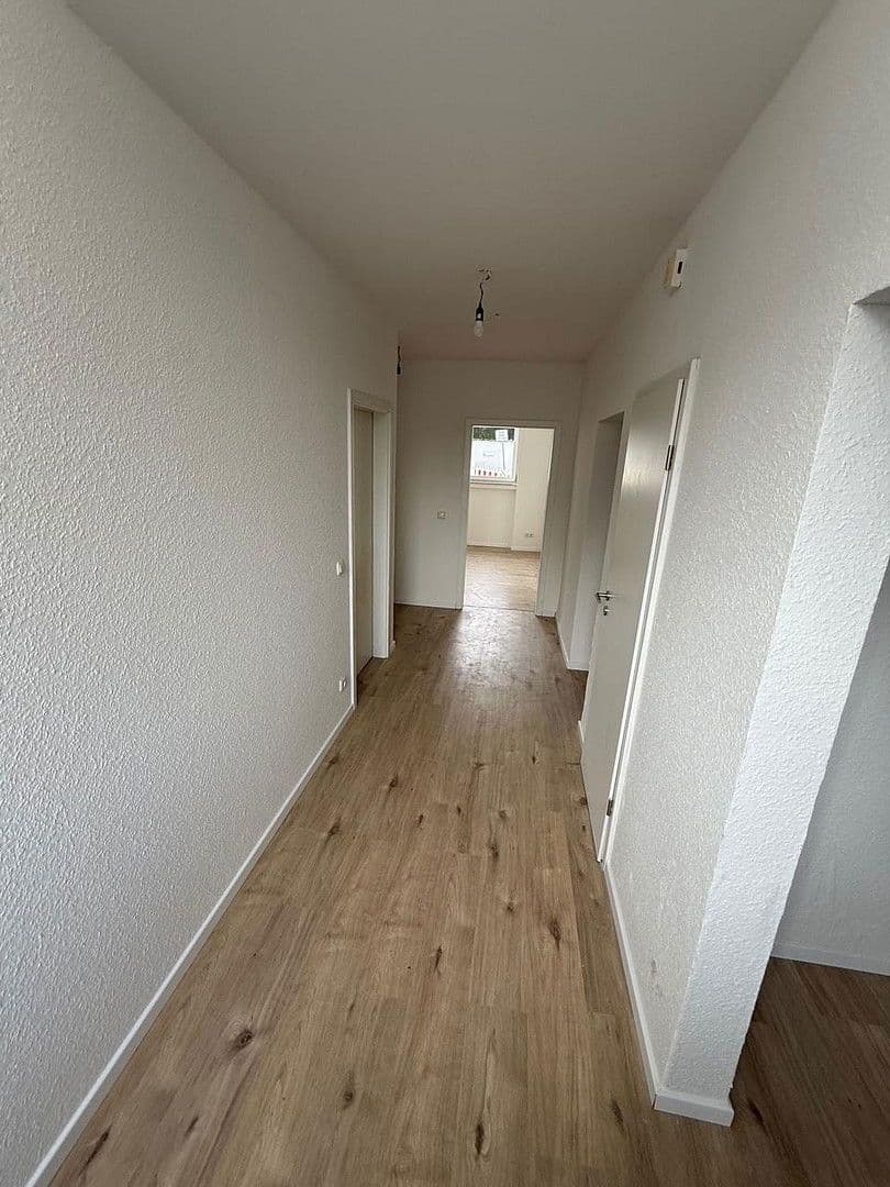 Prodej domu 1.296 m², pozemek 1.162 m², KONSTANTINPLATZ.5, Nordrhein-Westfalen - Mönchengladbach, Severní Porýní-Vestfálsko Prodej domu 1.296 m², pozemek 1.162 m², KONSTANTINPLATZ.5, Nordrhein-Westfalen - Mönchengladbach, Severní Porýní-Vestfálsko