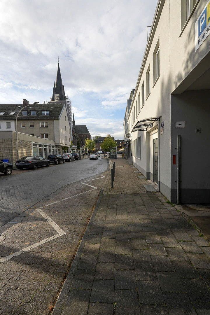 Prodej domu 1.296 m², pozemek 1.162 m², KONSTANTINPLATZ.5, Nordrhein-Westfalen - Mönchengladbach, Severní Porýní-Vestfálsko Prodej domu 1.296 m², pozemek 1.162 m², KONSTANTINPLATZ.5, Nordrhein-Westfalen - Mönchengladbach, Severní Porýní-Vestfálsko