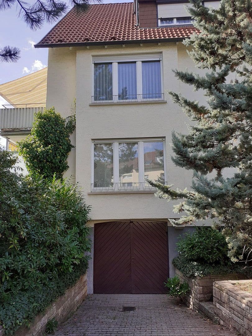 Prodej domu 226 m², pozemek 735 m², Mendelssohnstr. 21, Stuttgart, Bádensko-Württembersko Prodej domu 226 m², pozemek 735 m², Mendelssohnstr. 21, Stuttgart, Bádensko-Württembersko