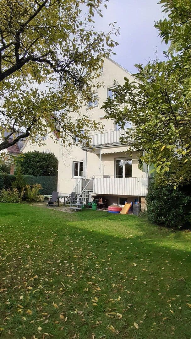 Prodej domu 226 m², pozemek 735 m², Mendelssohnstr. 21, Stuttgart, Bádensko-Württembersko Prodej domu 226 m², pozemek 735 m², Mendelssohnstr. 21, Stuttgart, Bádensko-Württembersko