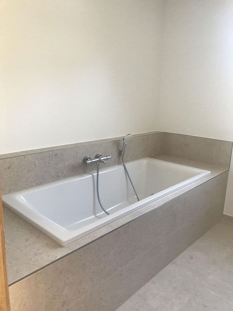 Pronájem bytu 3+1 104 m², Buchschlager Allee 29-33, Dreieich, Hessen Pronájem bytu 3+1 104 m², Buchschlager Allee 29-33, Dreieich, Hessen