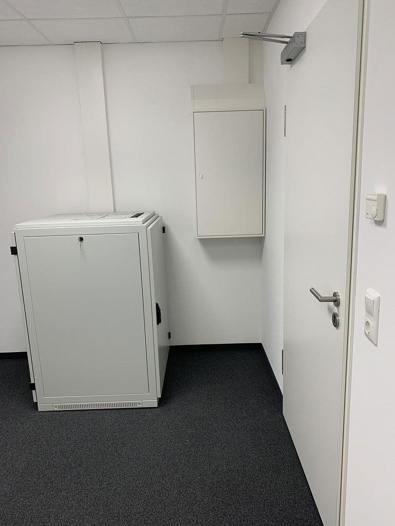 Pronájem kanceláře 184 m², Hamburg, Hamburg Pronájem kanceláře 184 m², Hamburg, Hamburg