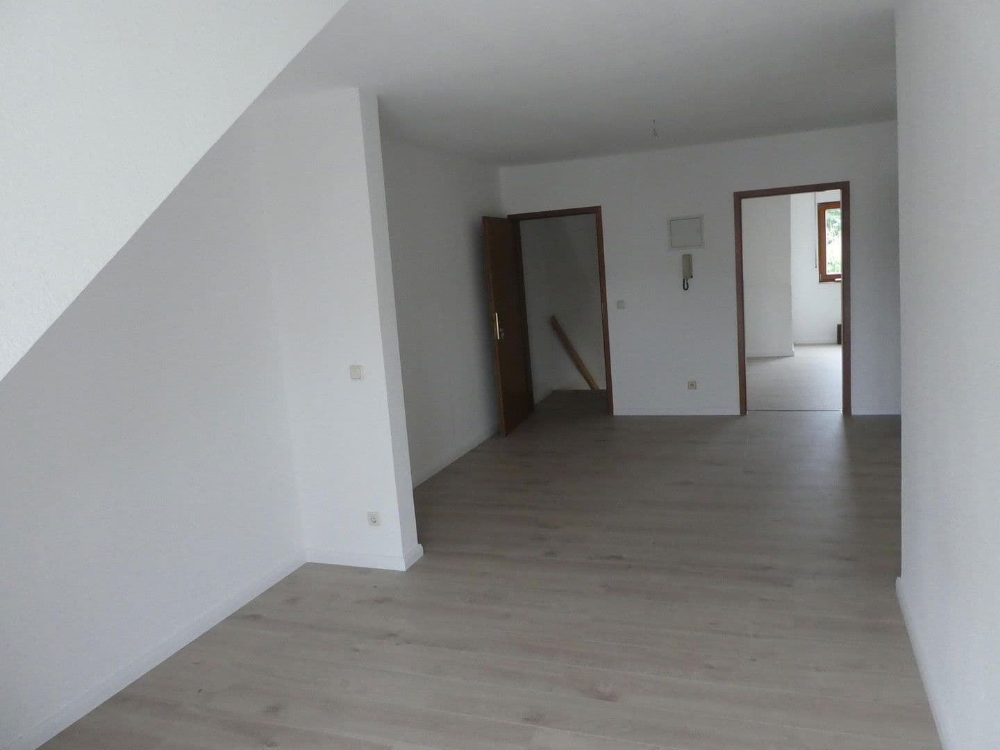 Prodej bytu 3+1 56 m², Am Sonnenhang 48, Freital, Sasko Prodej bytu 3+1 56 m², Am Sonnenhang 48, Freital, Sasko