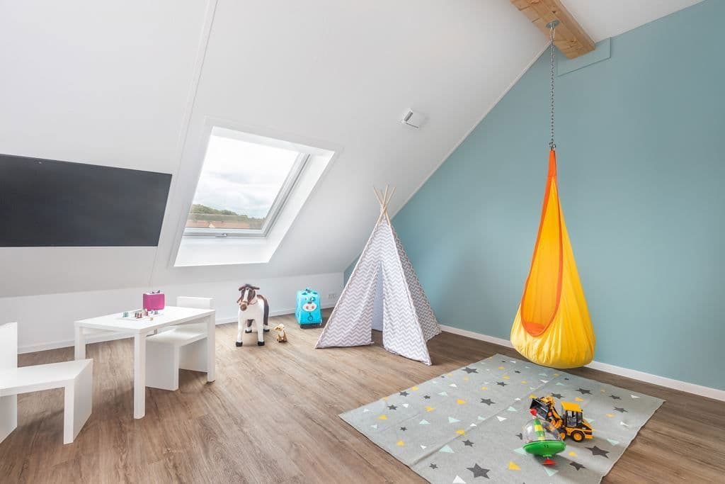 Pronájem domu 145 m², pozemek 187 m², Dresdener Str, Barsinghausen, Dolní Sasko Pronájem domu 145 m², pozemek 187 m², Dresdener Str, Barsinghausen, Dolní Sasko