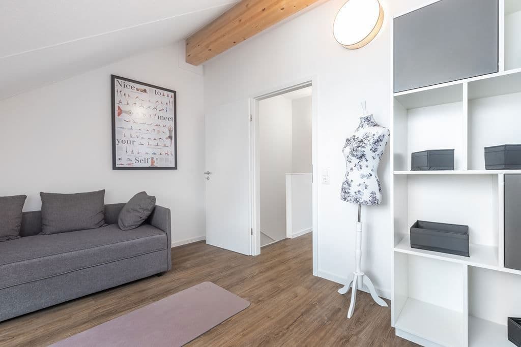 Pronájem domu 145 m², pozemek 187 m², Dresdener Str, Barsinghausen, Dolní Sasko Pronájem domu 145 m², pozemek 187 m², Dresdener Str, Barsinghausen, Dolní Sasko
