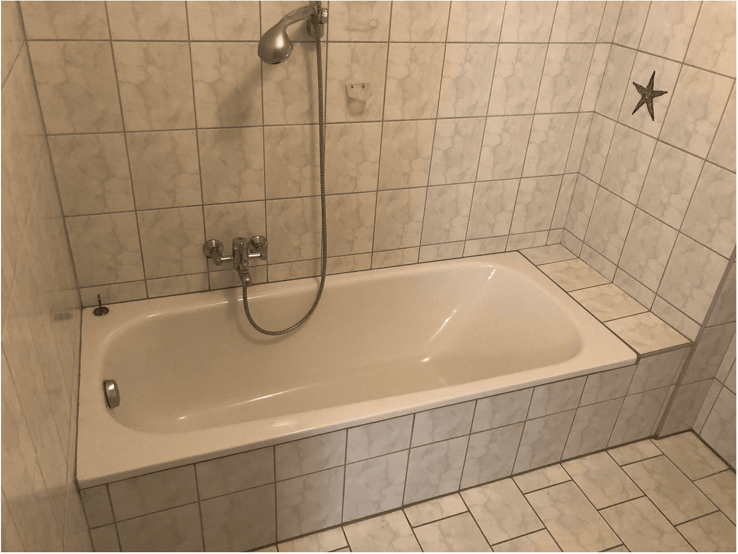 Pronájem bytu 2+1 65 m², Markgrafenstr. 18, Gunzenhausen, Bavorsko Pronájem bytu 2+1 65 m², Markgrafenstr. 18, Gunzenhausen, Bavorsko