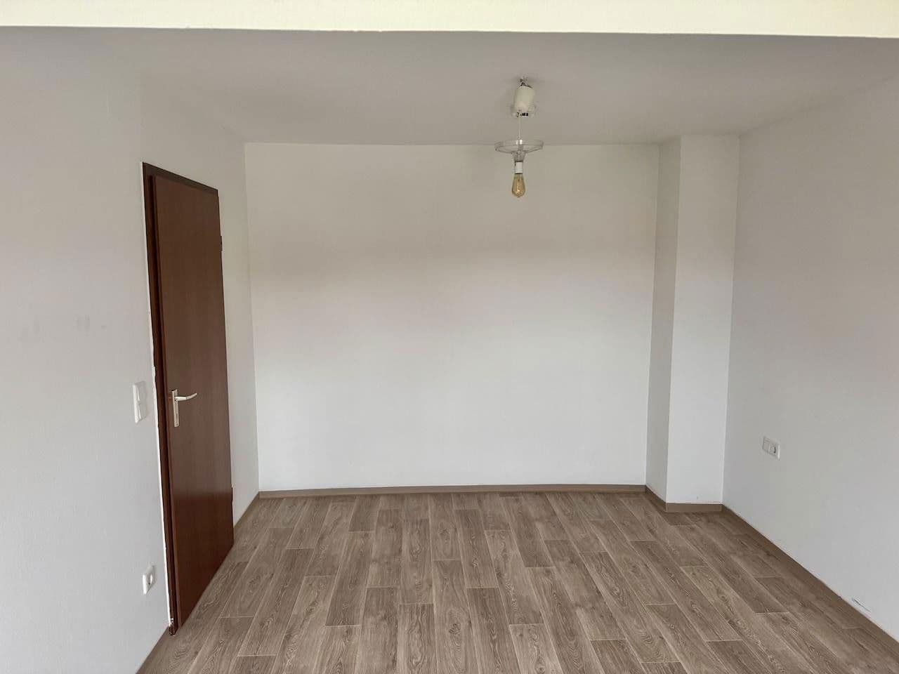 Pronájem bytu 2+1 65 m², Markgrafenstr. 18, Gunzenhausen, Bavorsko Pronájem bytu 2+1 65 m², Markgrafenstr. 18, Gunzenhausen, Bavorsko