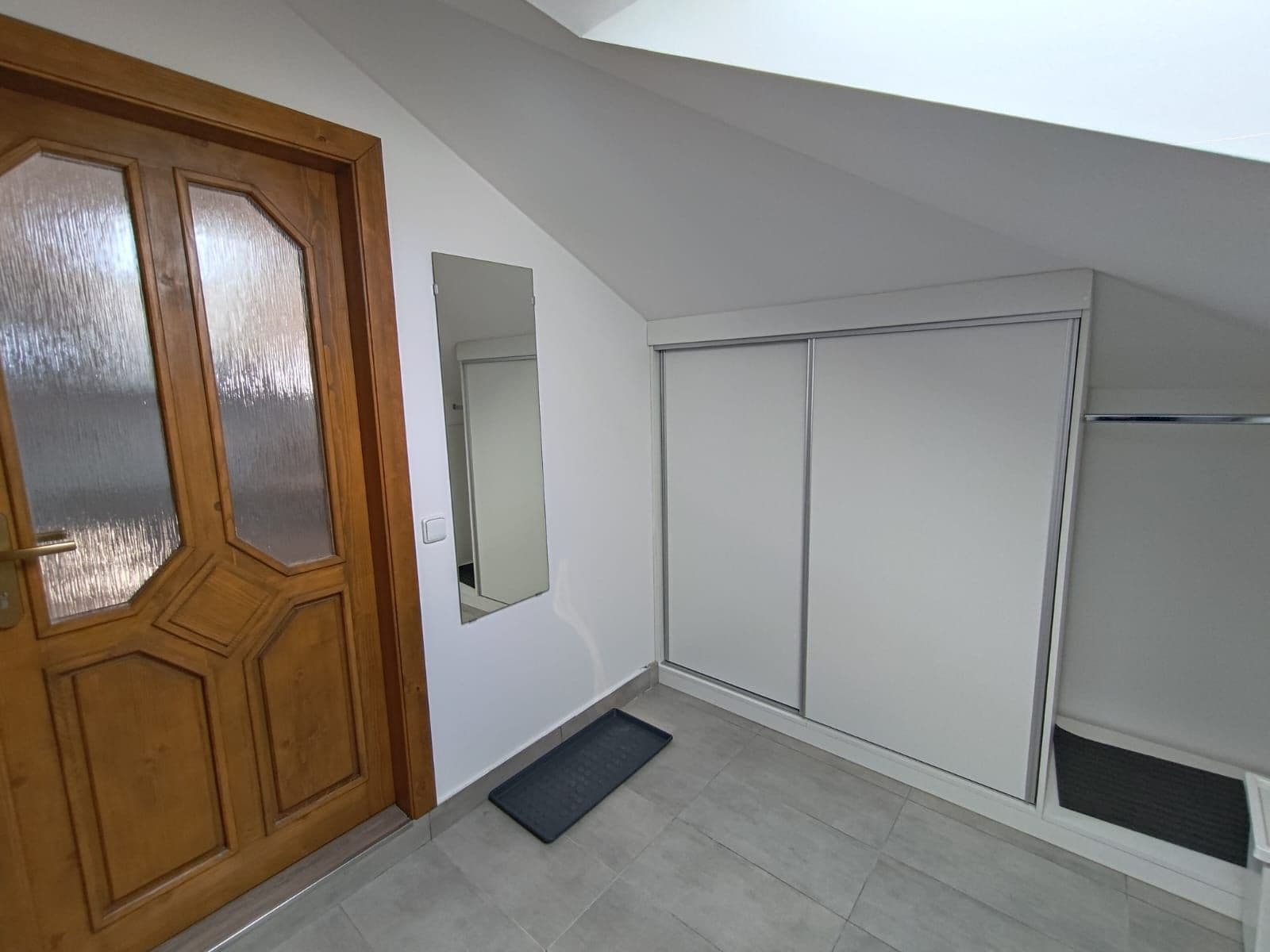 Pronájem bytu 2+kk 63 m², Nádražní, Vrchlabí, Královéhradecký kraj Pronájem bytu 2+kk 63 m², Nádražní, Vrchlabí, Královéhradecký kraj