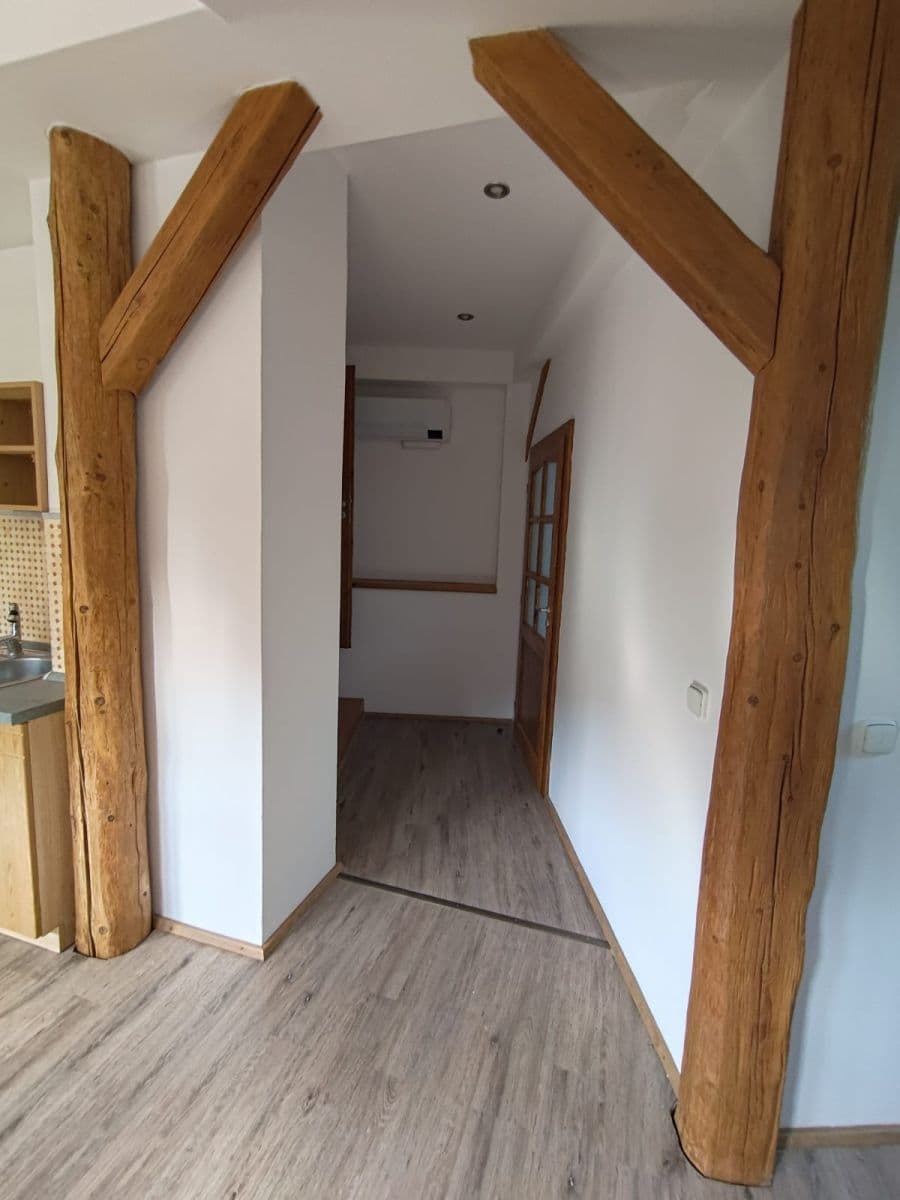 Pronájem bytu 2+kk 63 m², Nádražní, Vrchlabí, Královéhradecký kraj Pronájem bytu 2+kk 63 m², Nádražní, Vrchlabí, Královéhradecký kraj