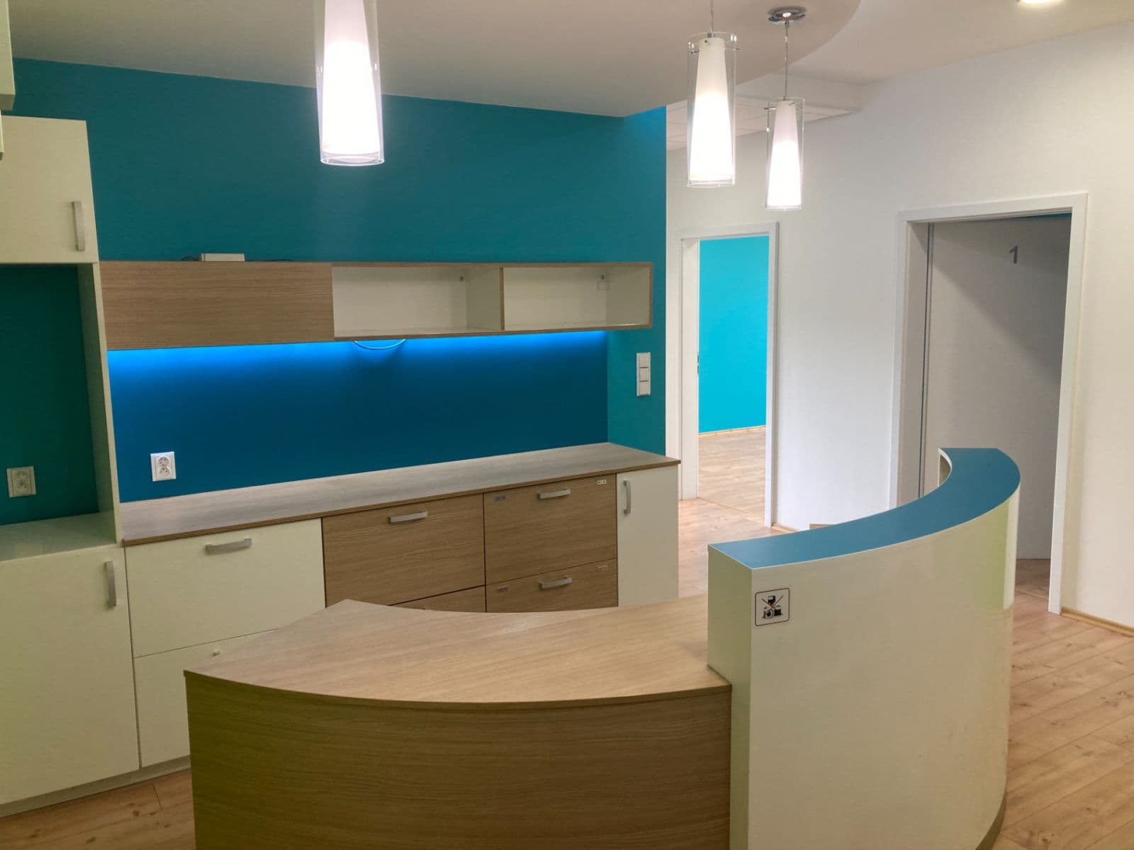 Pronájem nebytového prostoru 120 m², Červenohrádecká, Plzeň, Plzeňský kraj Pronájem nebytového prostoru 120 m², Červenohrádecká, Plzeň, Plzeňský kraj