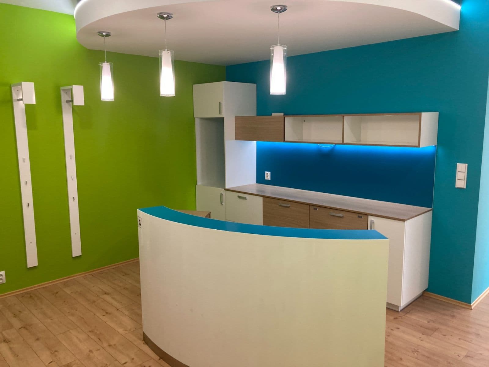 Pronájem nebytového prostoru 120 m², Červenohrádecká, Plzeň, Plzeňský kraj Pronájem nebytového prostoru 120 m², Červenohrádecká, Plzeň, Plzeňský kraj