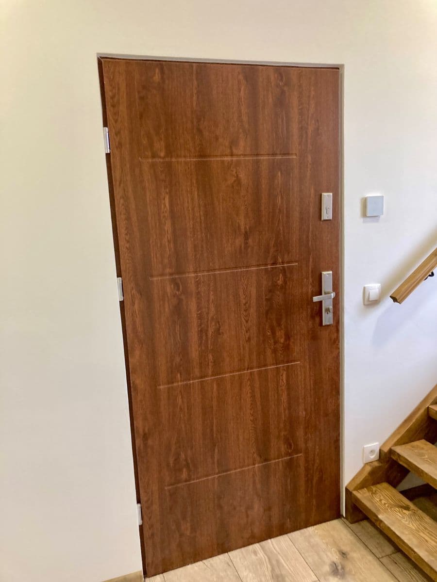 Prodej bytu 3+1 75 m², Dlouhá, Karlovy Vary, Karlovarský kraj Prodej bytu 3+1 75 m², Dlouhá, Karlovy Vary, Karlovarský kraj