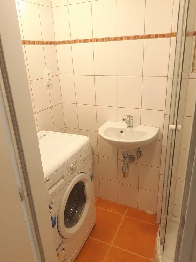 Pronájem bytu 2+kk 40 m², Kladenská, Praha, Praha Pronájem bytu 2+kk 40 m², Kladenská, Praha, Praha
