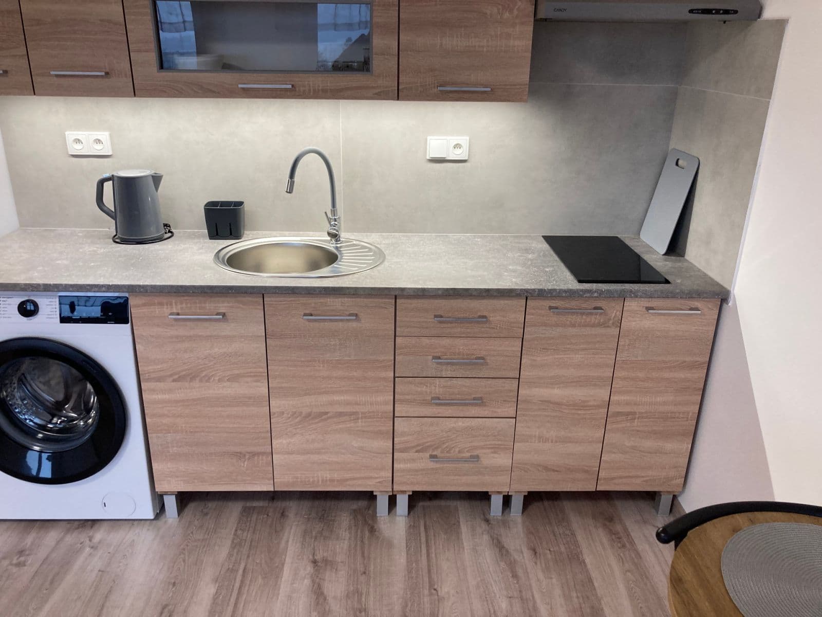 Pronájem bytu 1+kk 31 m², Dukelských hrdinů, Ústí nad Labem, Ústecký kraj Pronájem bytu 1+kk 31 m², Dukelských hrdinů, Ústí nad Labem, Ústecký kraj