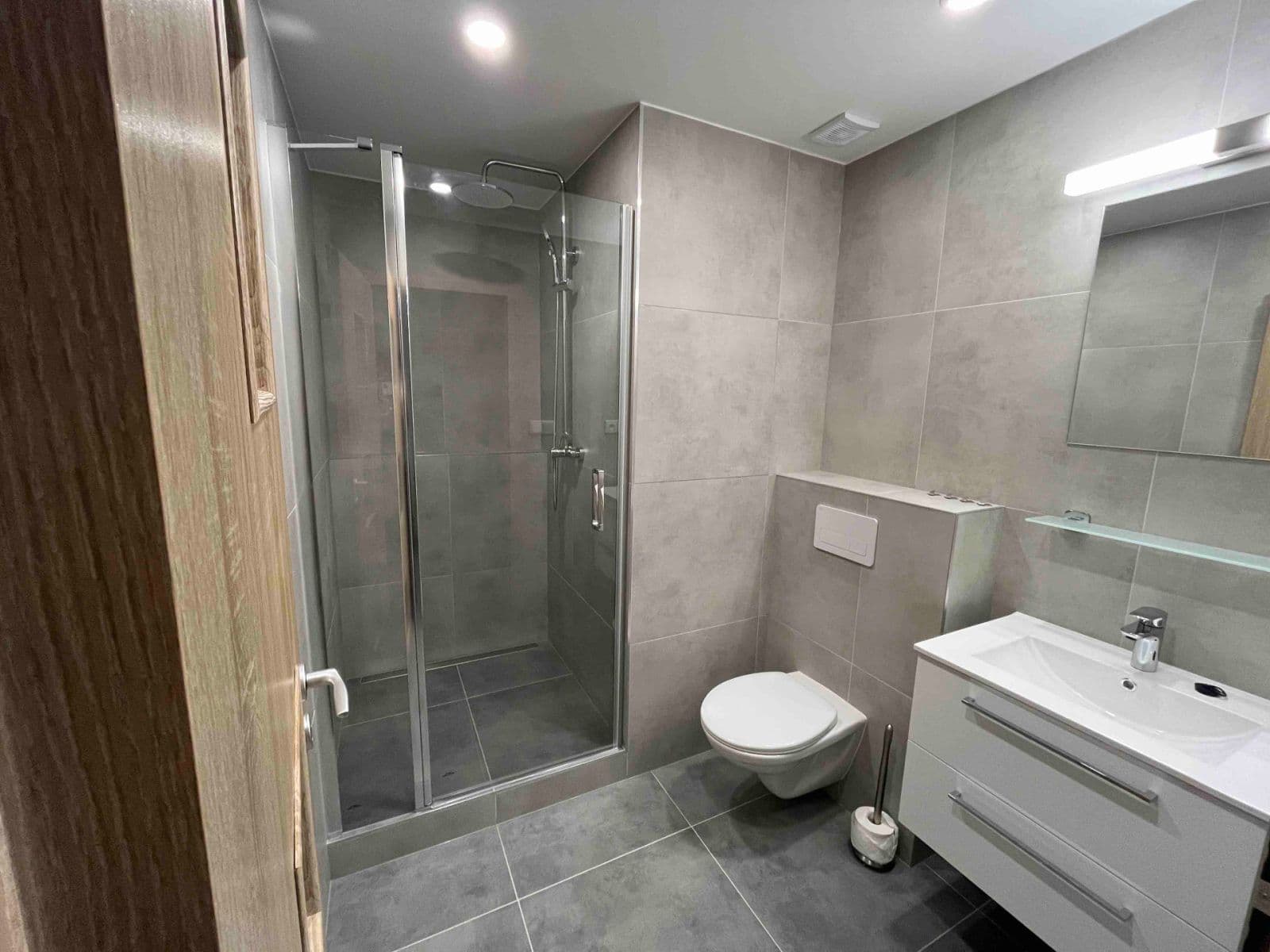 Pronájem bytu 1+kk 31 m², Dukelských hrdinů, Ústí nad Labem, Ústecký kraj Pronájem bytu 1+kk 31 m², Dukelských hrdinů, Ústí nad Labem, Ústecký kraj