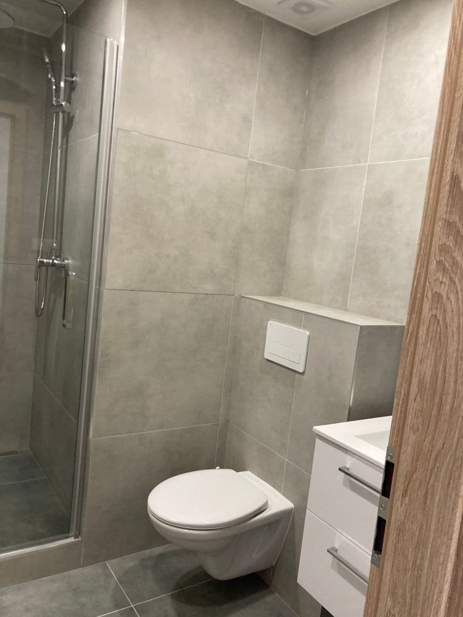 Pronájem bytu 1+kk 31 m², Dukelských hrdinů, Ústí nad Labem, Ústecký kraj Pronájem bytu 1+kk 31 m², Dukelských hrdinů, Ústí nad Labem, Ústecký kraj