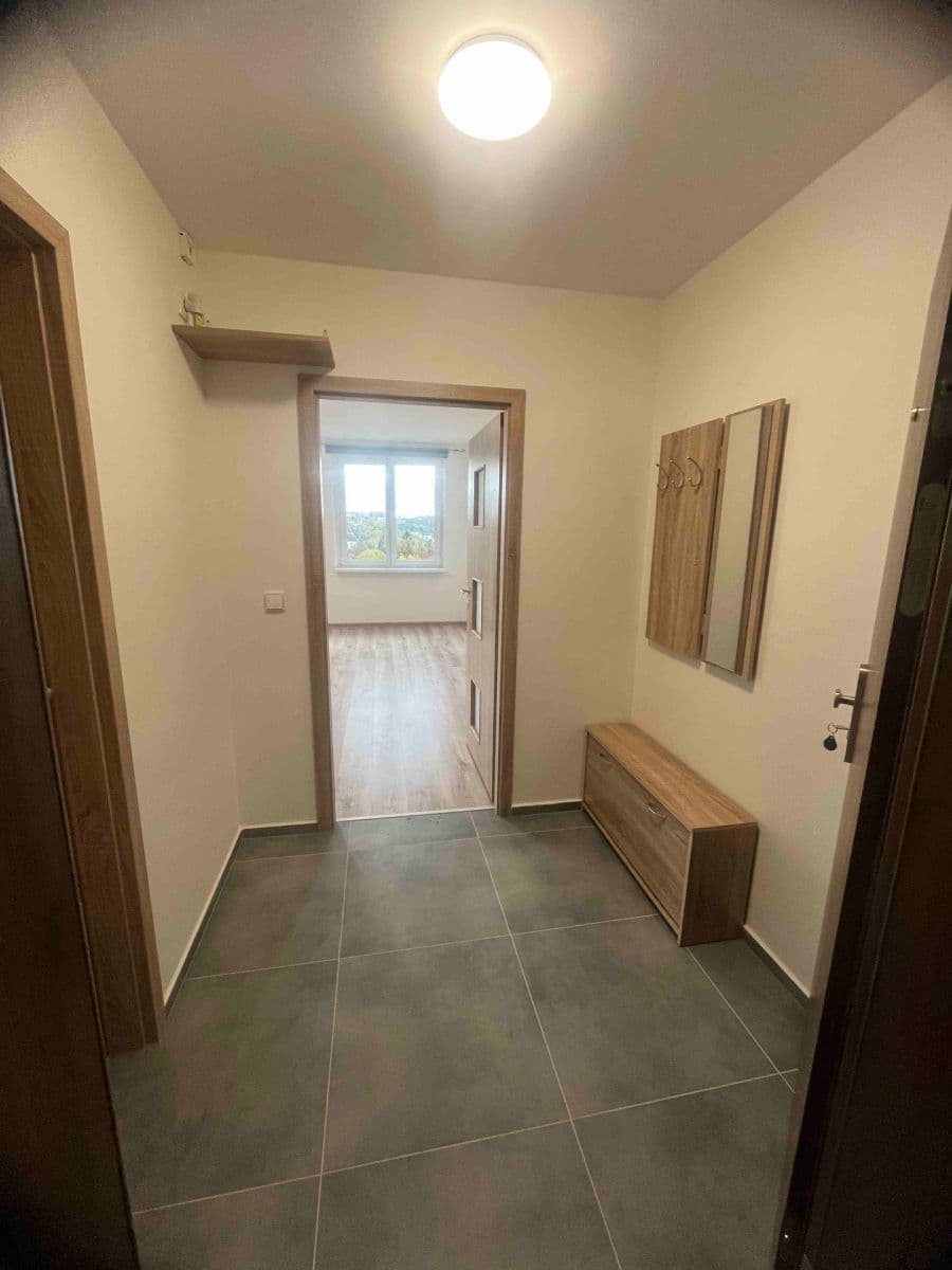 Pronájem bytu 1+kk 31 m², Dukelských hrdinů, Ústí nad Labem, Ústecký kraj Pronájem bytu 1+kk 31 m², Dukelských hrdinů, Ústí nad Labem, Ústecký kraj