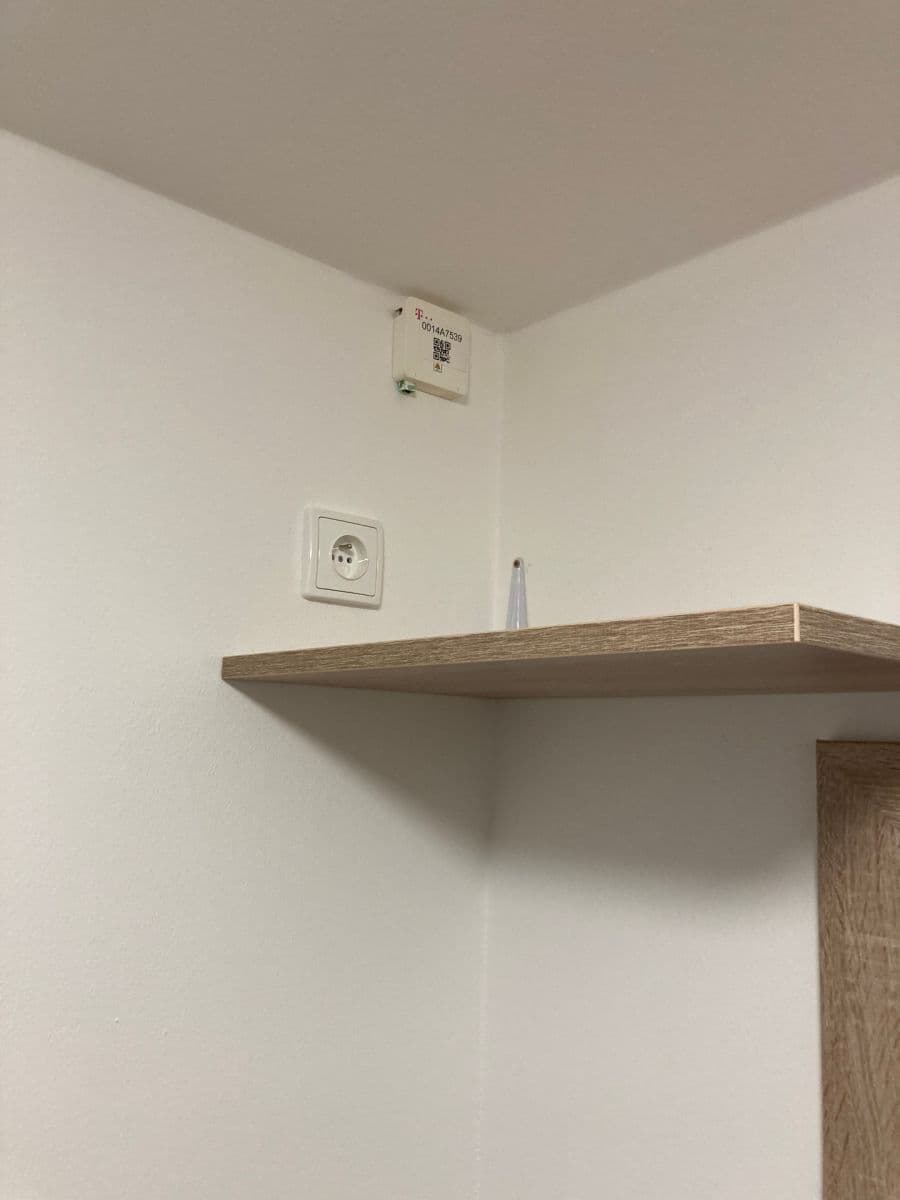 Pronájem bytu 1+kk 31 m², Dukelských hrdinů, Ústí nad Labem, Ústecký kraj Pronájem bytu 1+kk 31 m², Dukelských hrdinů, Ústí nad Labem, Ústecký kraj