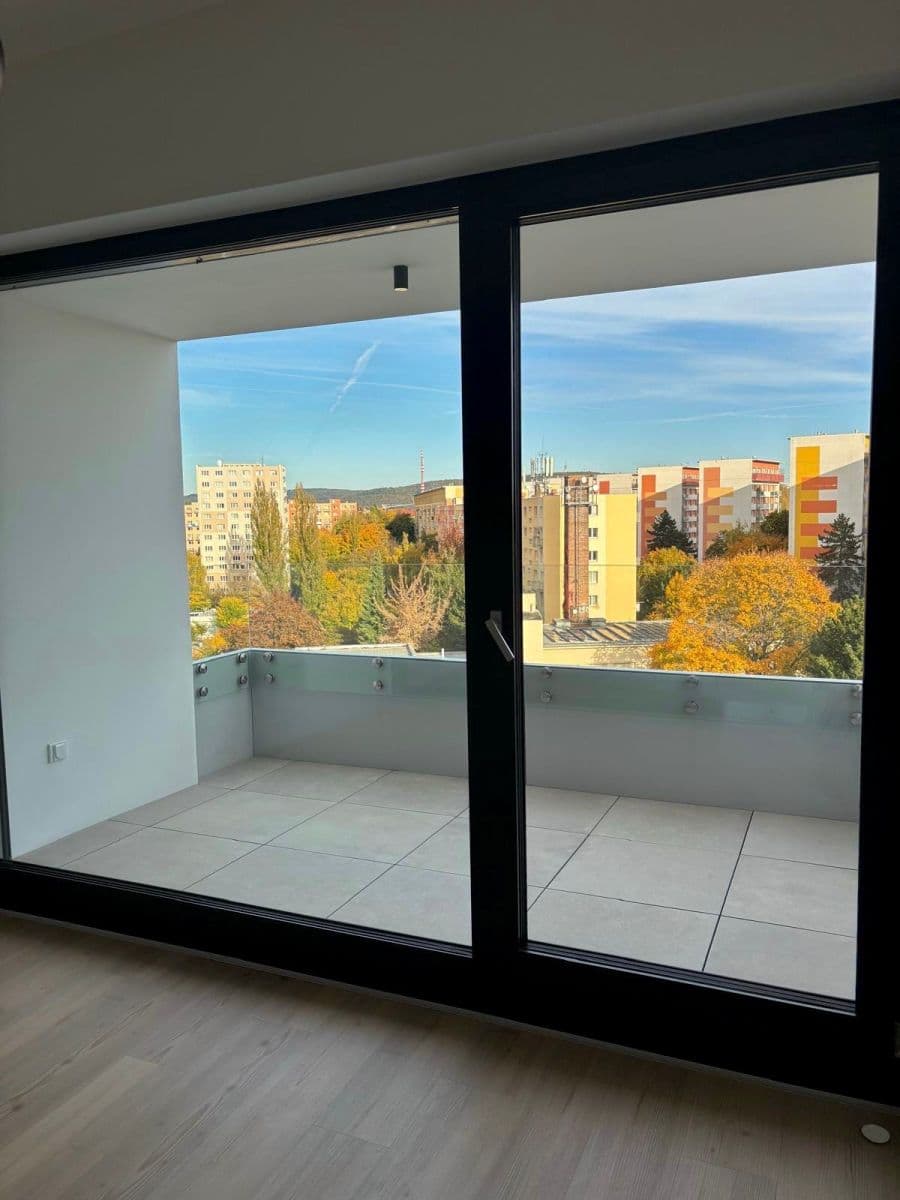 Pronájem bytu 2+kk 56 m², třída Generála Píky, Brno, Jihomoravský kraj Pronájem bytu 2+kk 56 m², třída Generála Píky, Brno, Jihomoravský kraj