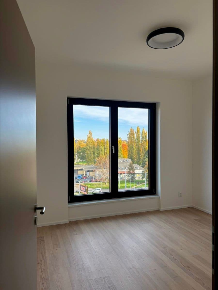 Pronájem bytu 2+kk 56 m², třída Generála Píky, Brno, Jihomoravský kraj Pronájem bytu 2+kk 56 m², třída Generála Píky, Brno, Jihomoravský kraj