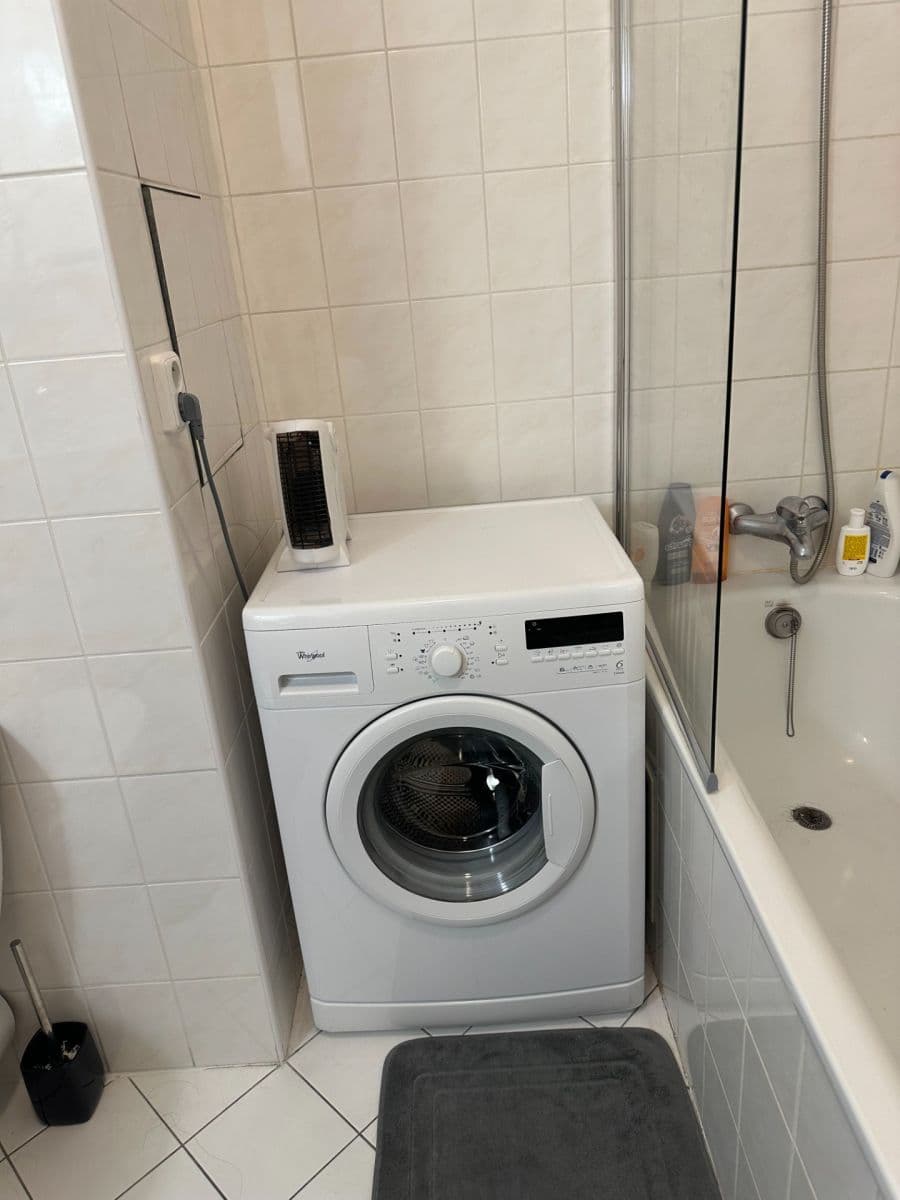 Pronájem bytu 1+1 39 m², Počernická, Praha, Praha Pronájem bytu 1+1 39 m², Počernická, Praha, Praha