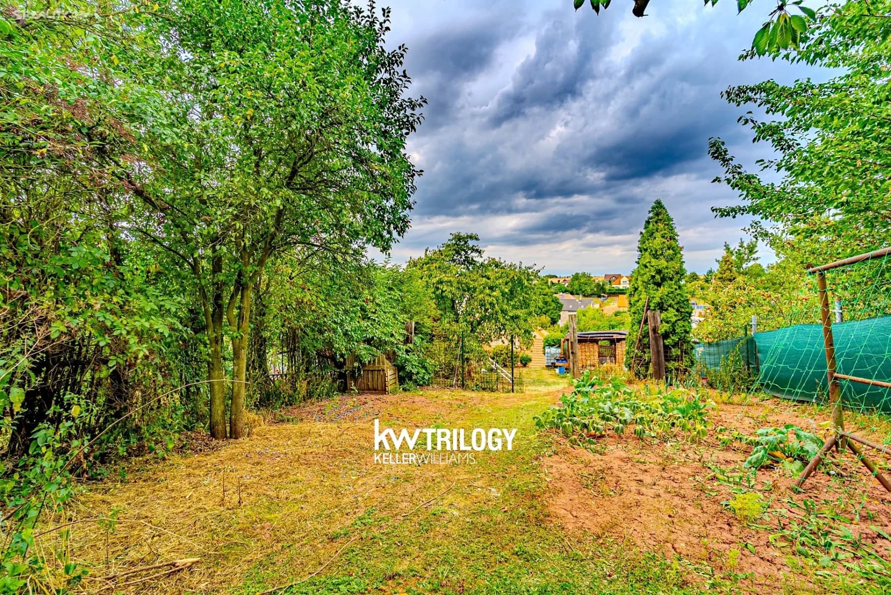 Prodej domu 118 m², pozemek 793 m², Nádražní, Klobuky, Středočeský kraj Prodej domu 118 m², pozemek 793 m², Nádražní, Klobuky, Středočeský kraj