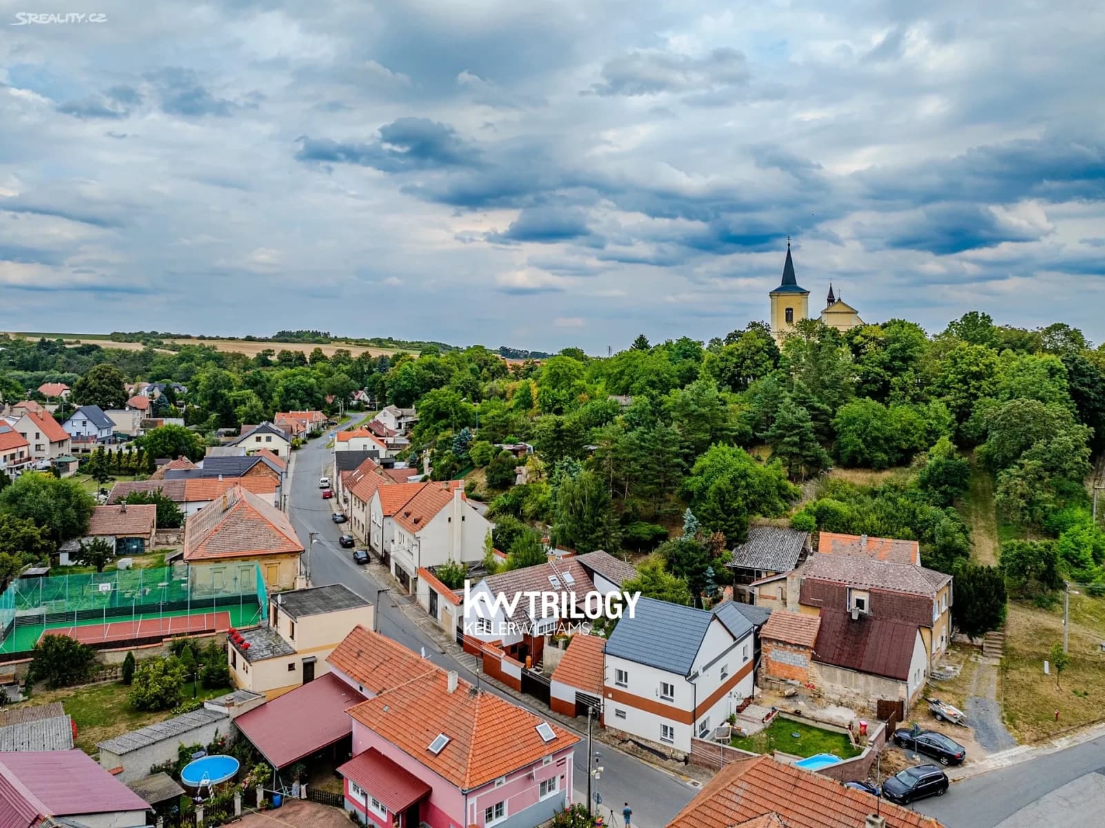 Prodej domu 118 m², pozemek 793 m², Nádražní, Klobuky, Středočeský kraj Prodej domu 118 m², pozemek 793 m², Nádražní, Klobuky, Středočeský kraj