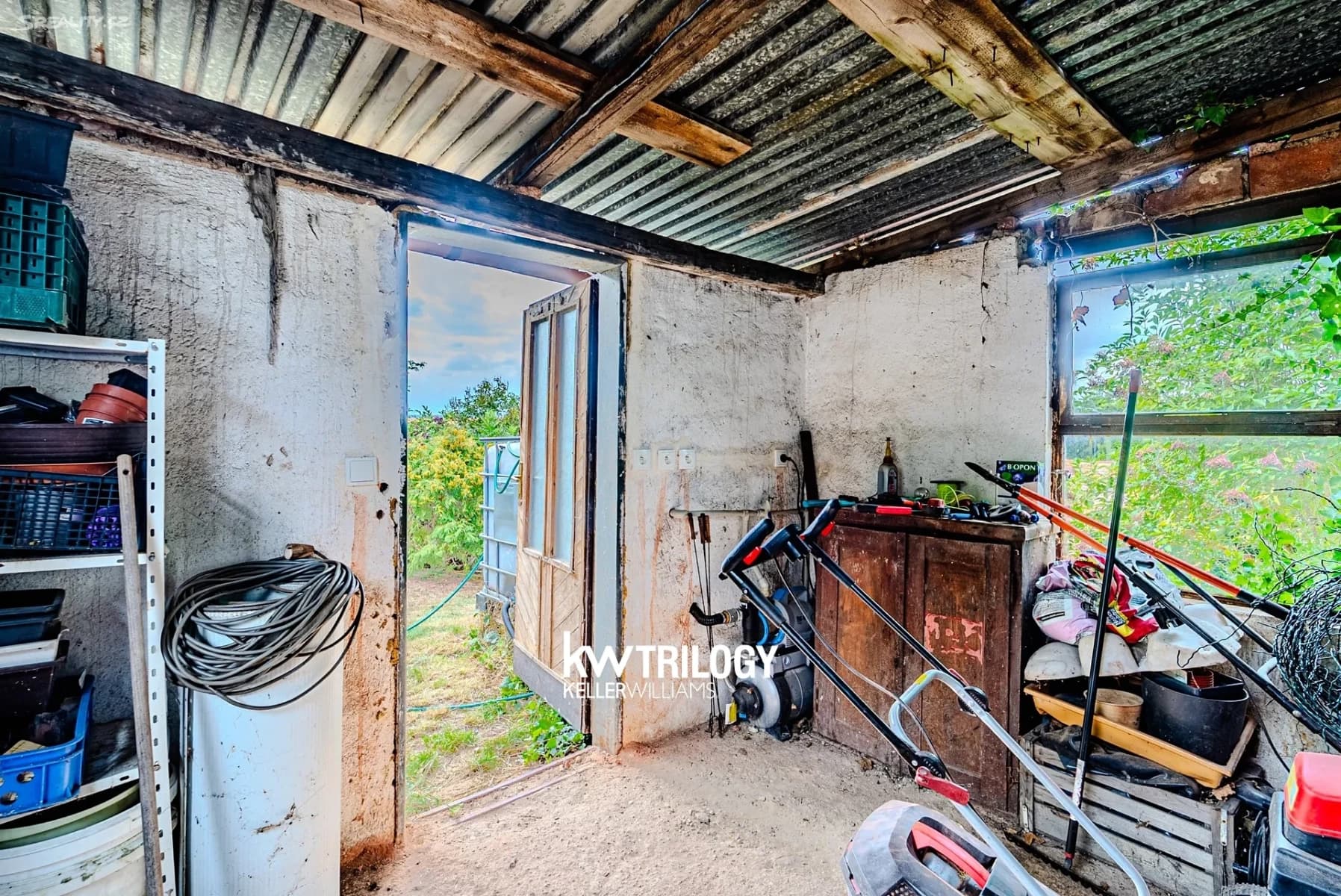 Prodej domu 118 m², pozemek 793 m², Nádražní, Klobuky, Středočeský kraj Prodej domu 118 m², pozemek 793 m², Nádražní, Klobuky, Středočeský kraj