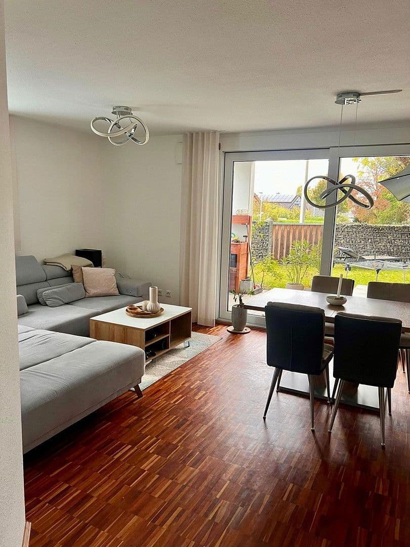 Prodej bytu 3+1 74 m², Kappeläckerstr. 1, Crailsheim, Bádensko-Württembersko Prodej bytu 3+1 74 m², Kappeläckerstr. 1, Crailsheim, Bádensko-Württembersko