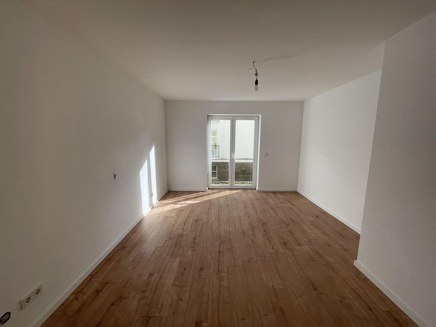 Pronájem bytu 3+1 105 m², Bad Neuenahr-Ahrweiler, Porýní-Falc Pronájem bytu 3+1 105 m², Bad Neuenahr-Ahrweiler, Porýní-Falc