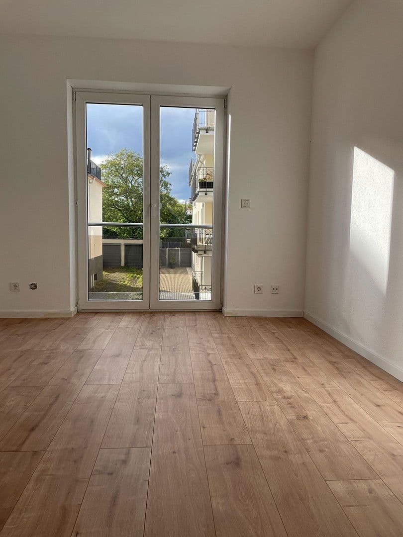 Pronájem bytu 3+1 105 m², Bad Neuenahr-Ahrweiler, Porýní-Falc Pronájem bytu 3+1 105 m², Bad Neuenahr-Ahrweiler, Porýní-Falc