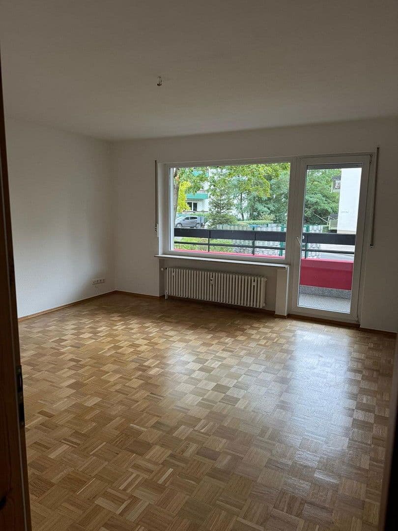 Pronájem bytu 3+1 74 m², Hochheim, Hessen Pronájem bytu 3+1 74 m², Hochheim, Hessen