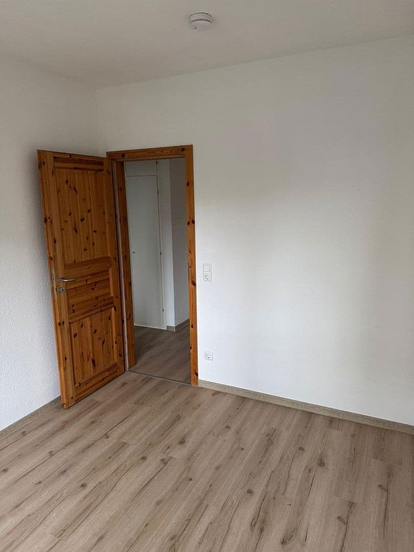 Pronájem bytu 3+1 74 m², Hochheim, Hessen Pronájem bytu 3+1 74 m², Hochheim, Hessen