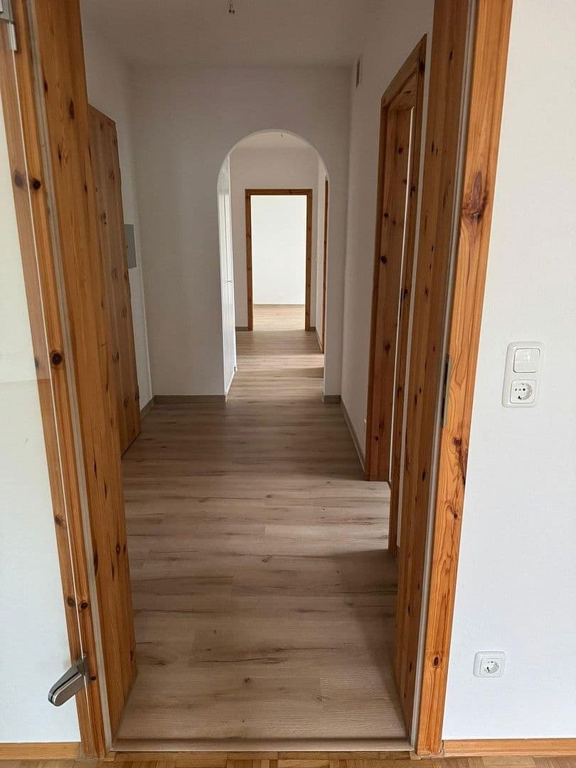 Pronájem bytu 3+1 74 m², Hochheim, Hessen Pronájem bytu 3+1 74 m², Hochheim, Hessen