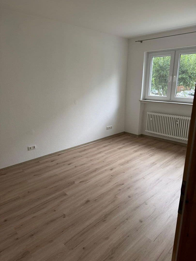 Pronájem bytu 3+1 74 m², Hochheim, Hessen Pronájem bytu 3+1 74 m², Hochheim, Hessen