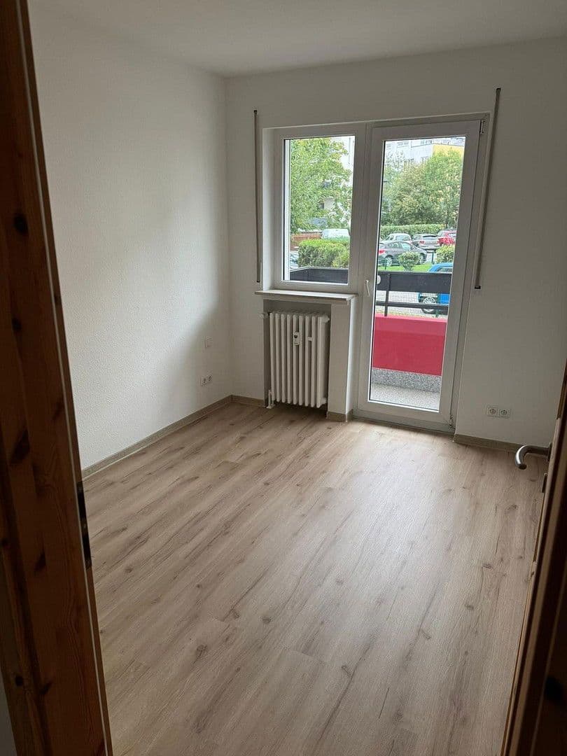 Pronájem bytu 3+1 74 m², Hochheim, Hessen Pronájem bytu 3+1 74 m², Hochheim, Hessen