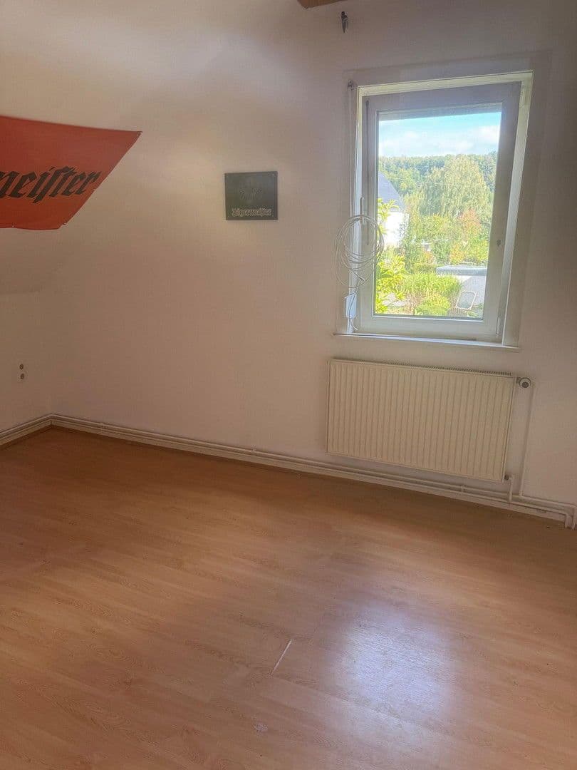 Prodej domu 125 m², pozemek 194 m², Rensdorfstrasse 19, Neunkirchen, Severní Porýní-Vestfálsko Prodej domu 125 m², pozemek 194 m², Rensdorfstrasse 19, Neunkirchen, Severní Porýní-Vestfálsko