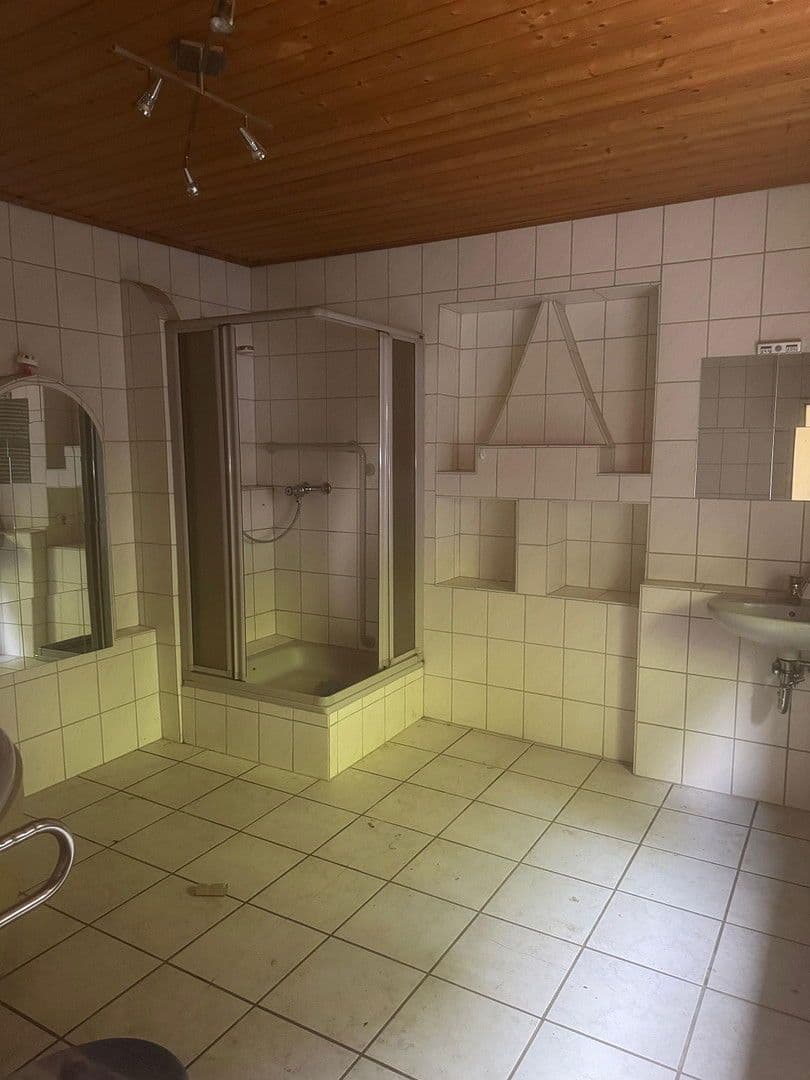 Prodej domu 125 m², pozemek 194 m², Rensdorfstrasse 19, Neunkirchen, Severní Porýní-Vestfálsko Prodej domu 125 m², pozemek 194 m², Rensdorfstrasse 19, Neunkirchen, Severní Porýní-Vestfálsko