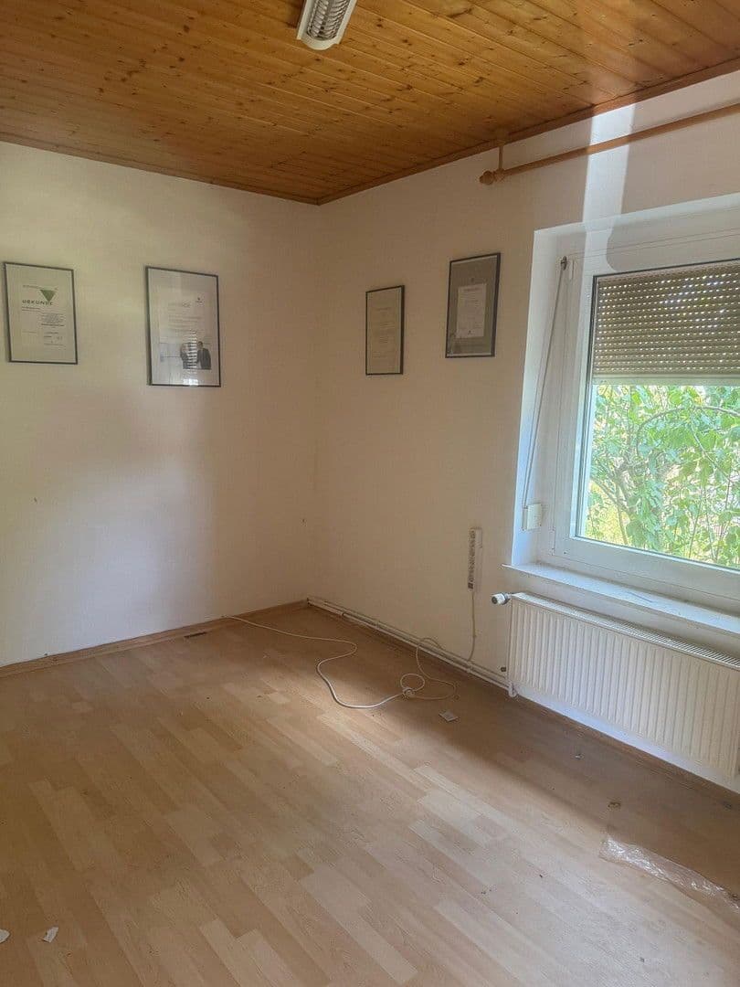 Prodej domu 125 m², pozemek 194 m², Rensdorfstrasse 19, Neunkirchen, Severní Porýní-Vestfálsko Prodej domu 125 m², pozemek 194 m², Rensdorfstrasse 19, Neunkirchen, Severní Porýní-Vestfálsko