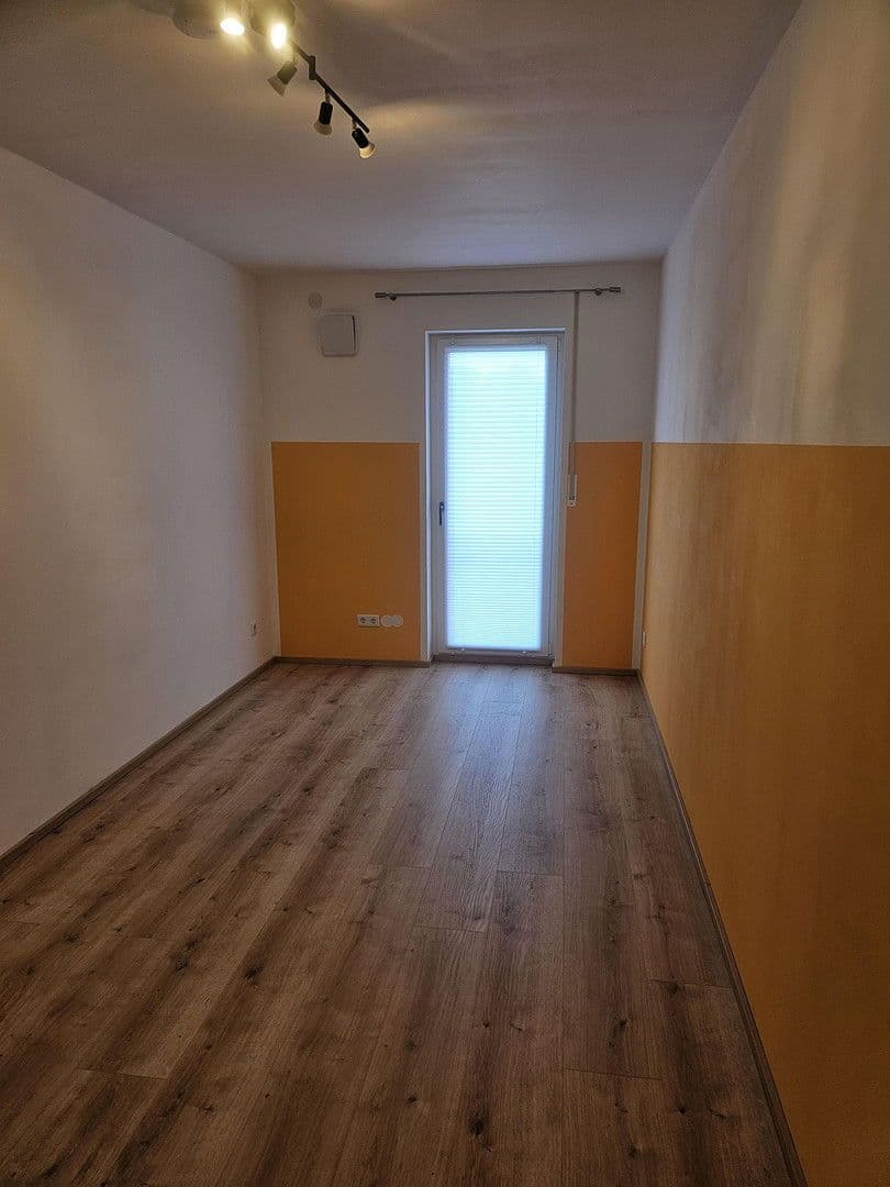 Prodej bytu 5+1 210 m², Am Steinbach 26, Burgthann, Bavorsko Prodej bytu 5+1 210 m², Am Steinbach 26, Burgthann, Bavorsko