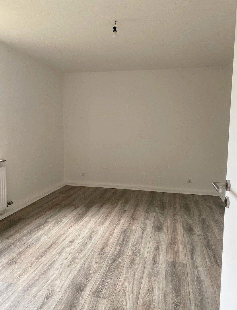 Pronájem bytu 2+1 57 m², Kaiserslautern, Porýní-Falc Pronájem bytu 2+1 57 m², Kaiserslautern, Porýní-Falc
