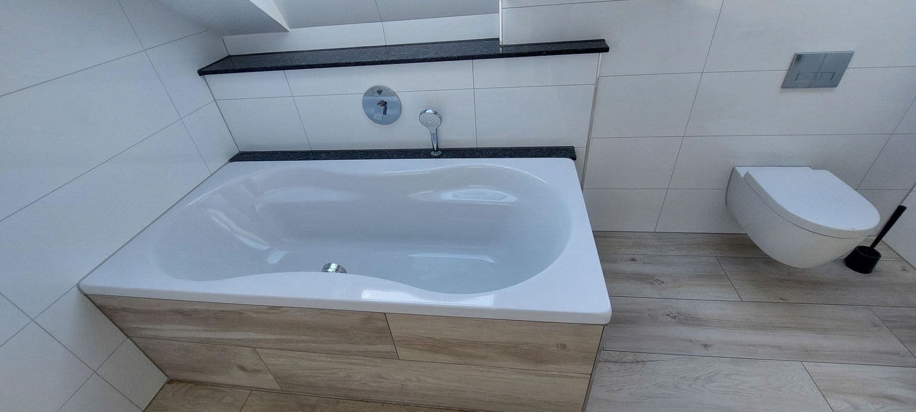 Pronájem bytu 2+1 117 m², Ratingen, Severní Porýní-Vestfálsko Pronájem bytu 2+1 117 m², Ratingen, Severní Porýní-Vestfálsko