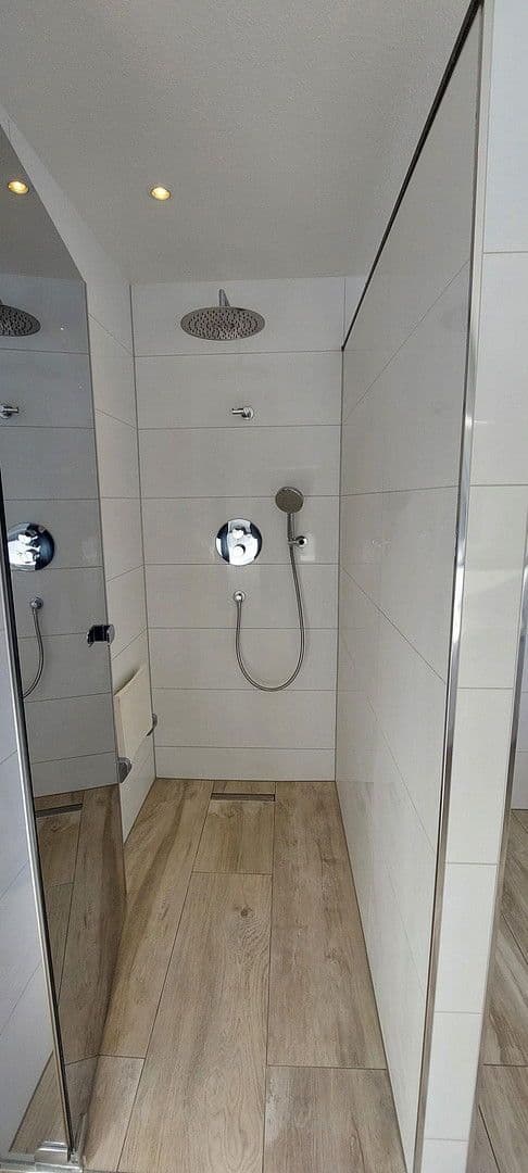 Pronájem bytu 2+1 117 m², Ratingen, Severní Porýní-Vestfálsko Pronájem bytu 2+1 117 m², Ratingen, Severní Porýní-Vestfálsko