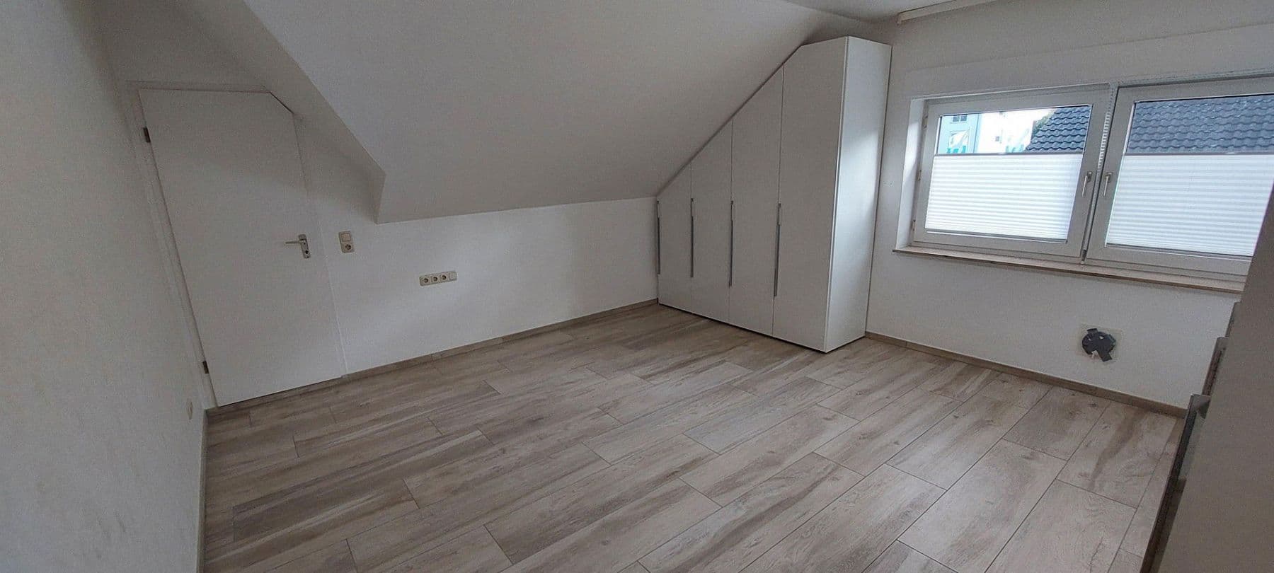 Pronájem bytu 2+1 117 m², Ratingen, Severní Porýní-Vestfálsko Pronájem bytu 2+1 117 m², Ratingen, Severní Porýní-Vestfálsko