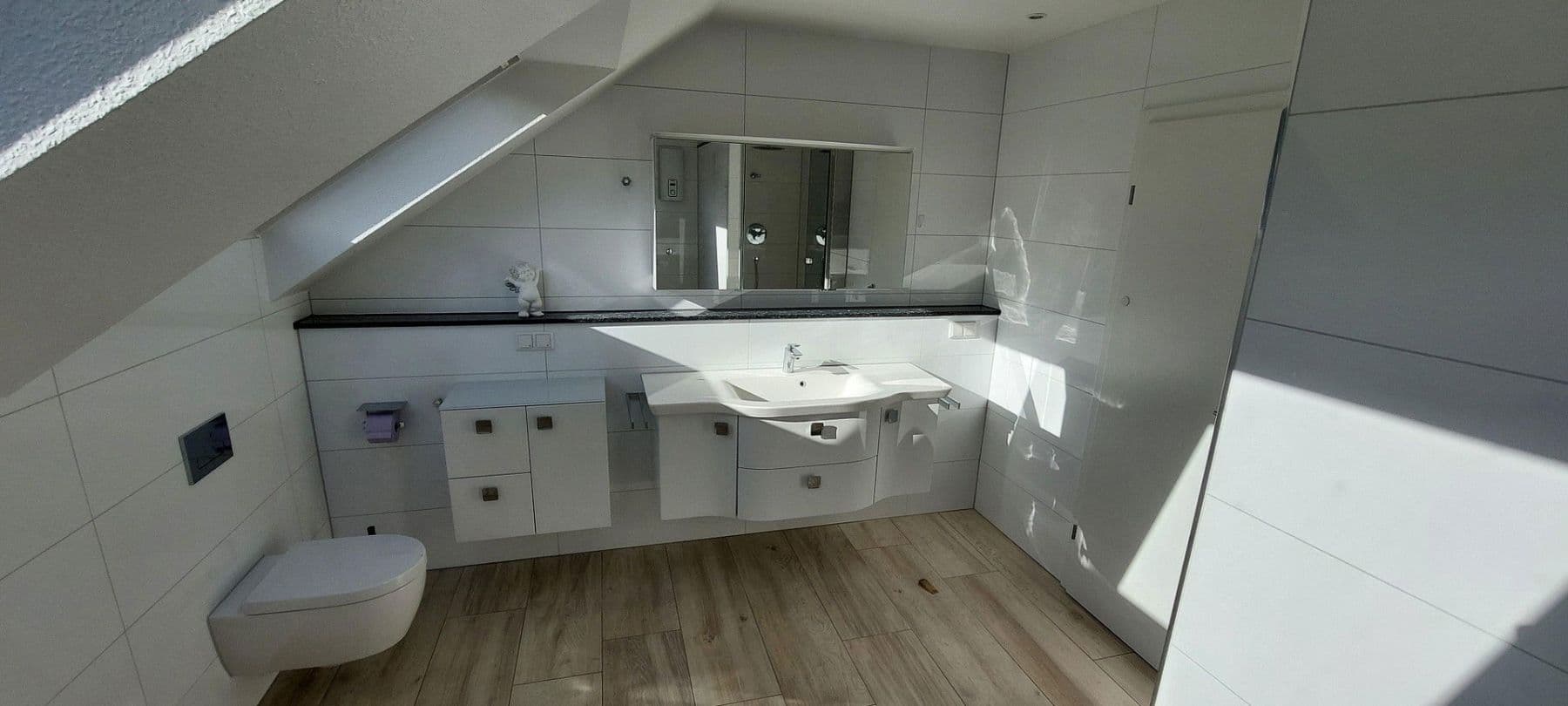 Pronájem bytu 2+1 117 m², Ratingen, Severní Porýní-Vestfálsko Pronájem bytu 2+1 117 m², Ratingen, Severní Porýní-Vestfálsko